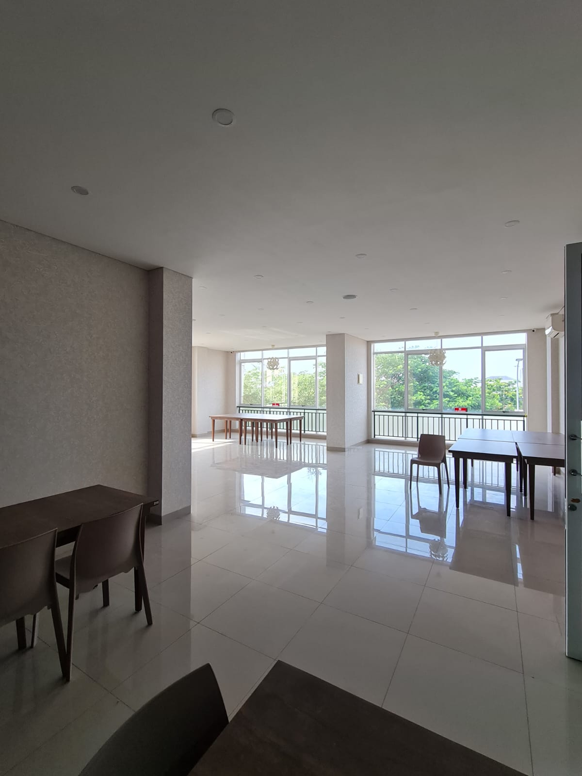 Jual cepat ruko 3 gandeng di La Riviera PIK 2, Teluknaga