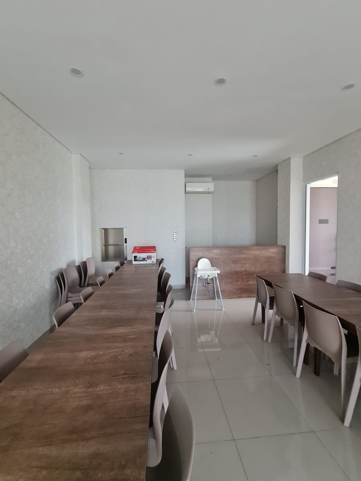 Jual cepat ruko 3 gandeng di La Riviera PIK 2, Teluknaga