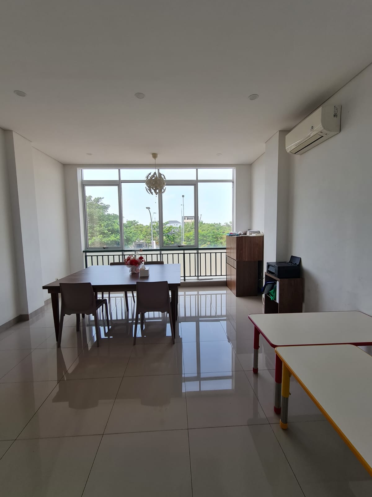 Jual cepat ruko 3 gandeng di La Riviera PIK 2, Teluknaga